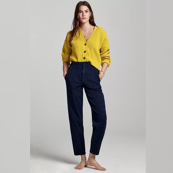 AnthropologiePilcro Ultra High-Rise Relaxed Jogger Jeans Dark Blue Wash 26